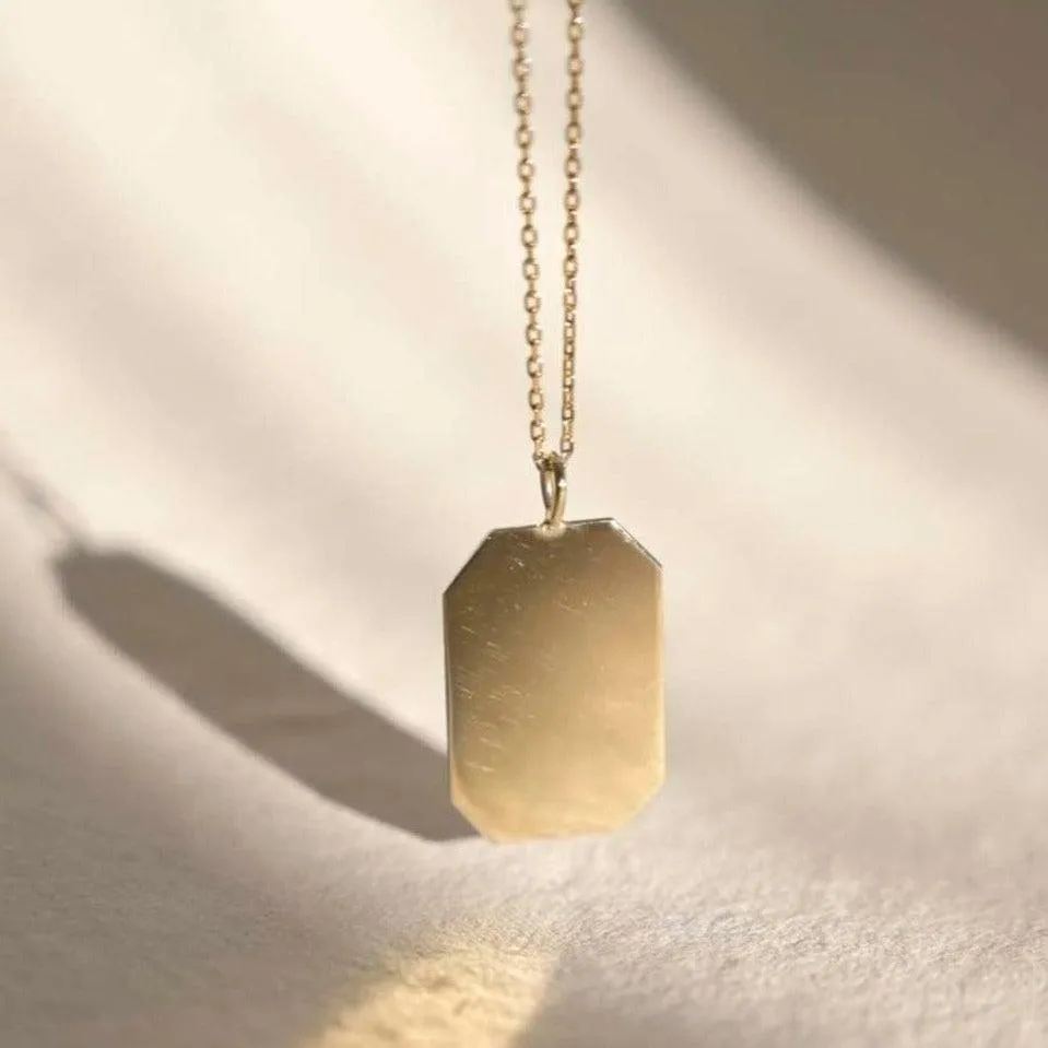 9ct Gold Personalised Rectangle Pendant Necklace - Image 3