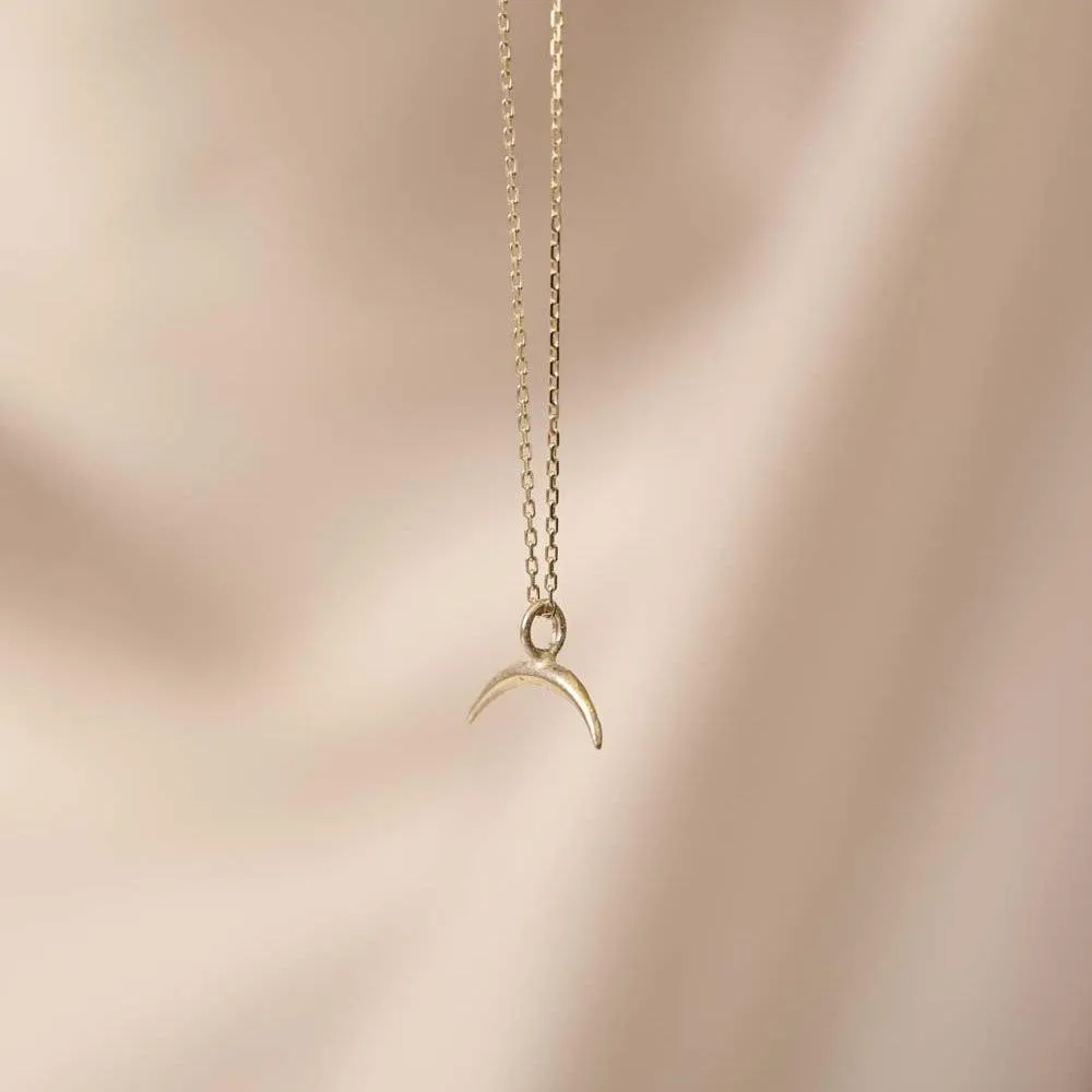 9ct Gold Dainty Eclipse Pendant Necklace - Image 5