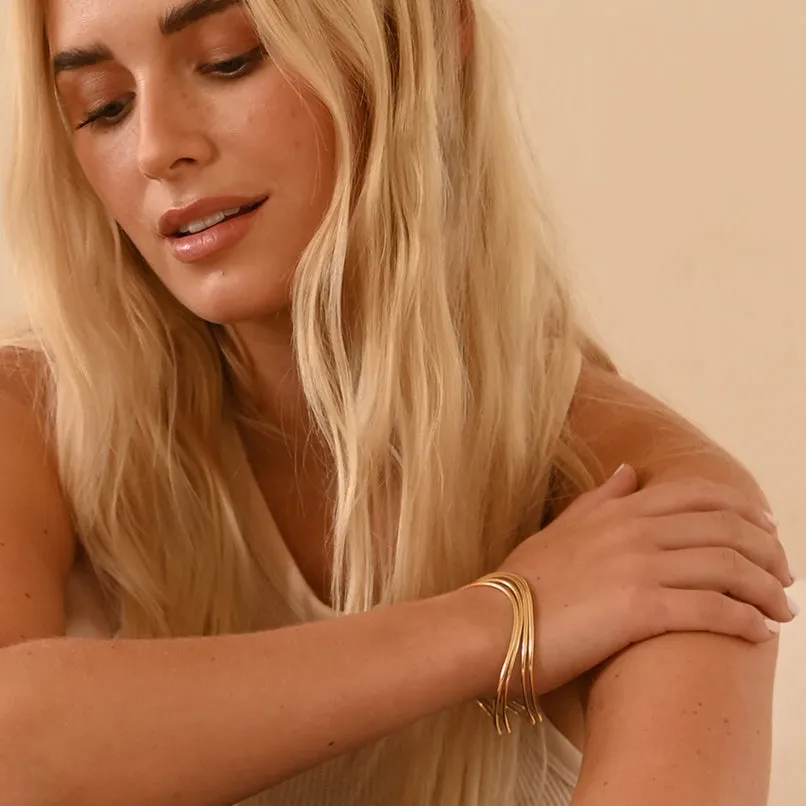 9ct Gold Flow Bangle - Image 3