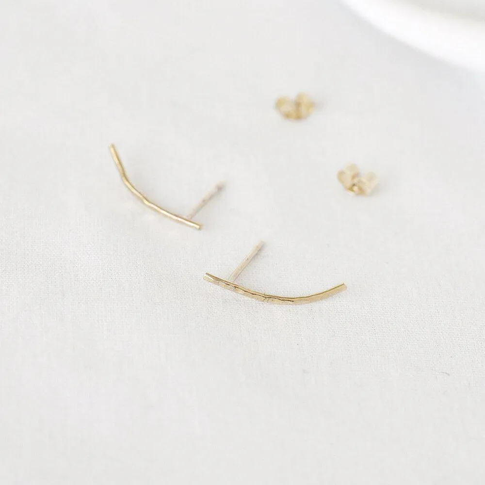 9ct Gold Hammered Ear Crawlers - Image 4