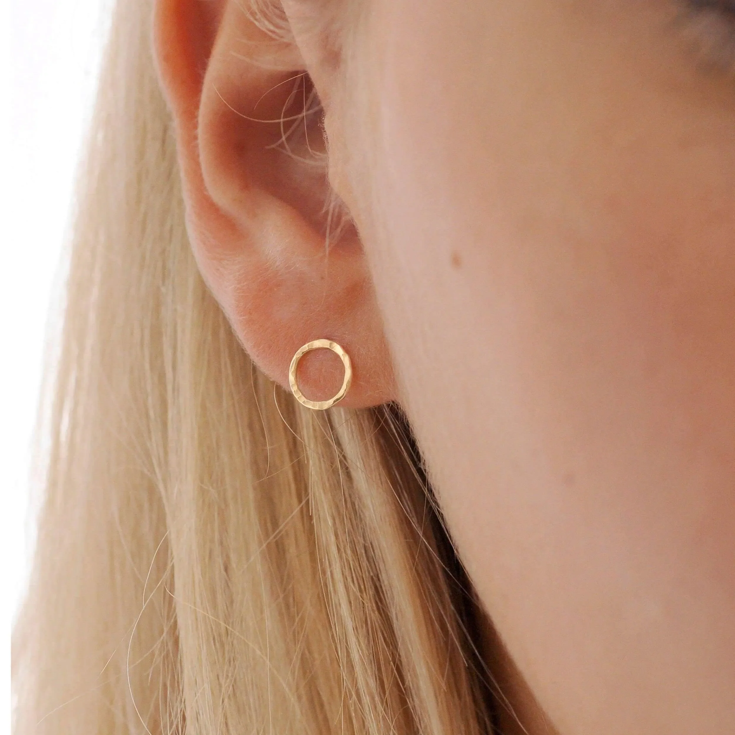 9ct Gold Hammered Small Circle Earrings - Image 7