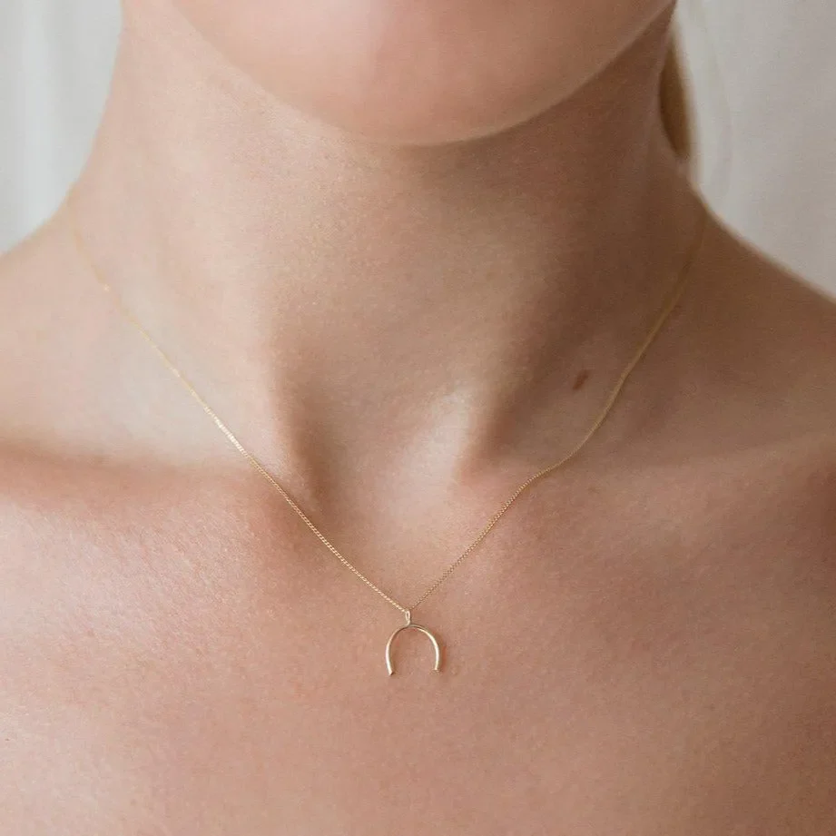 9ct Gold Luck Necklace - Image 4