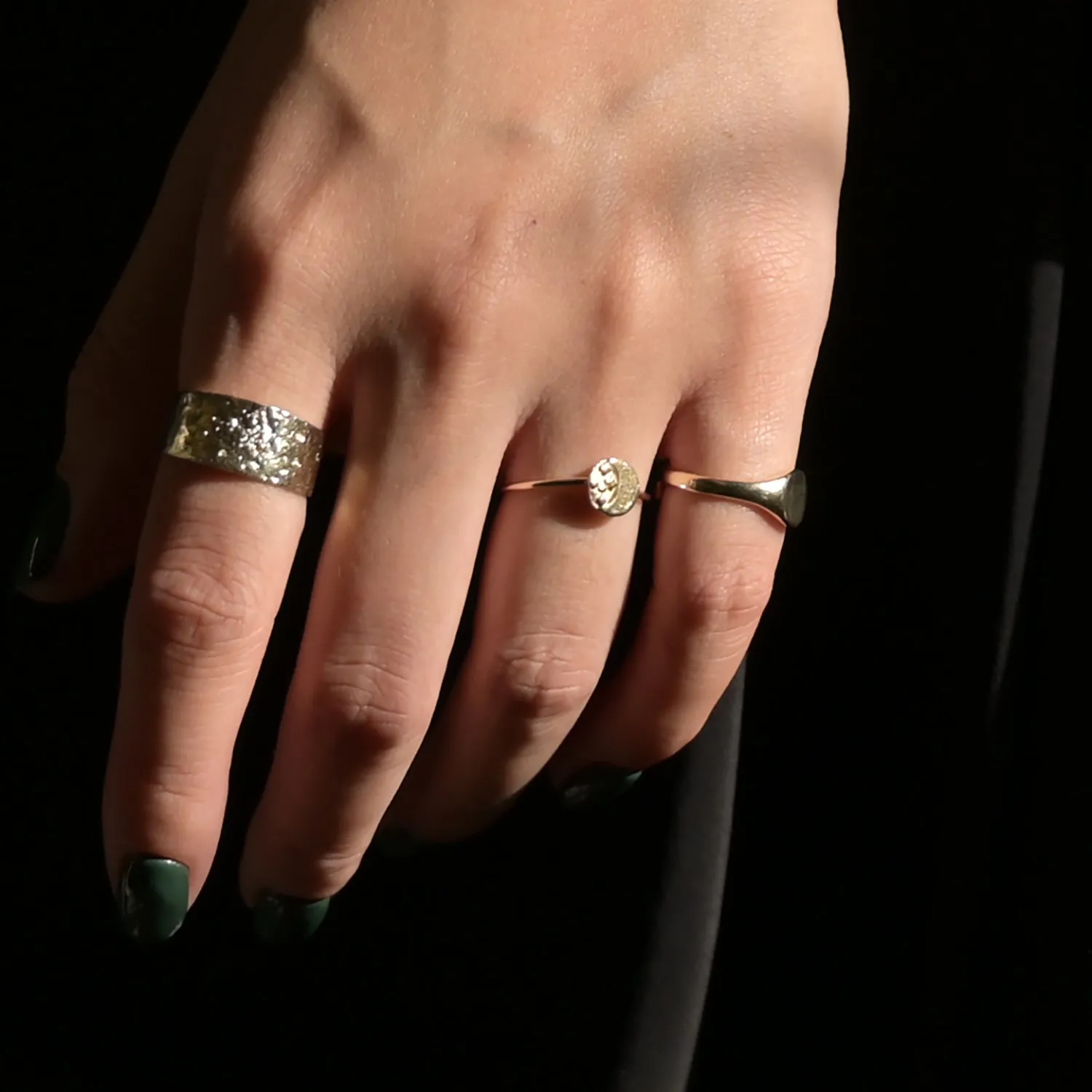 9ct Gold Moonlight Ring - Image 4