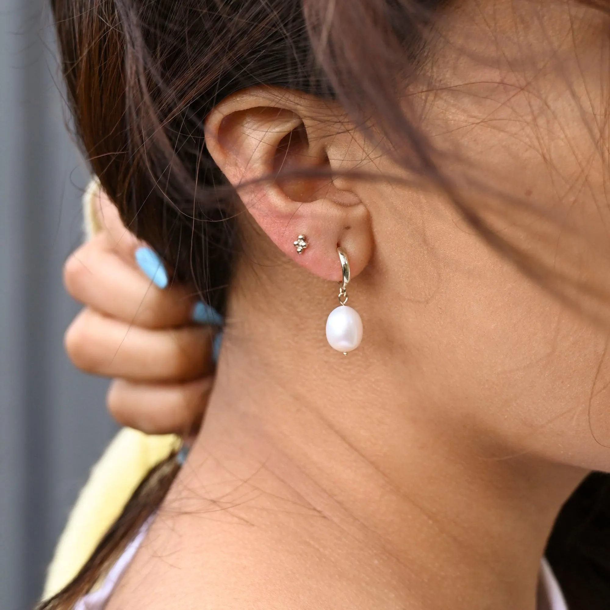 9ct Gold Pearl Drop Huggie Hoop Earrings - Image 3