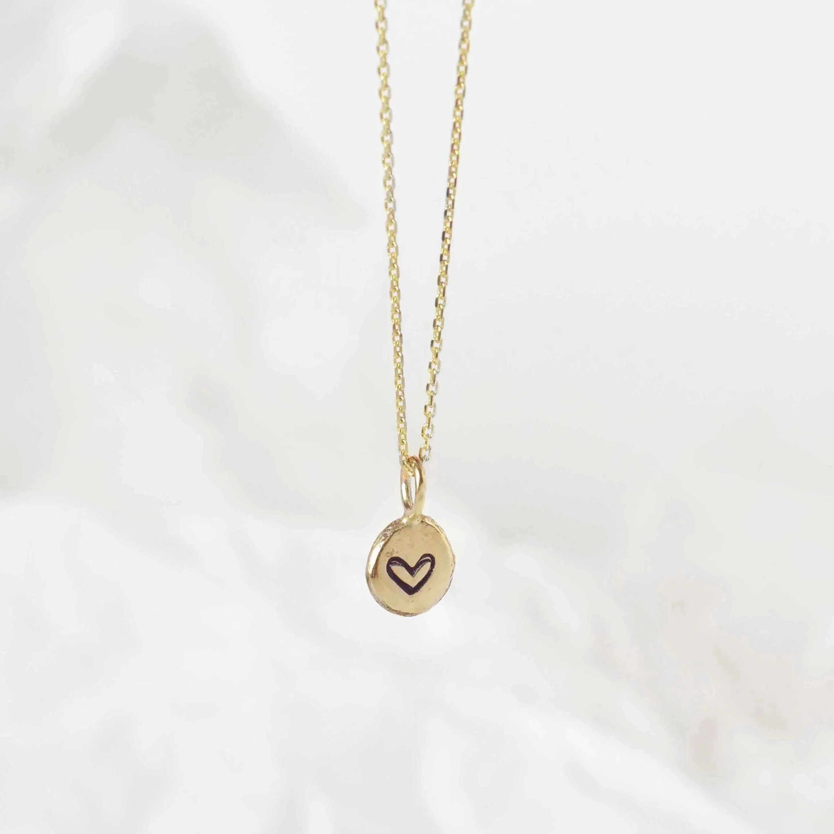 9ct Gold Tiny Heart Necklace - Image 3