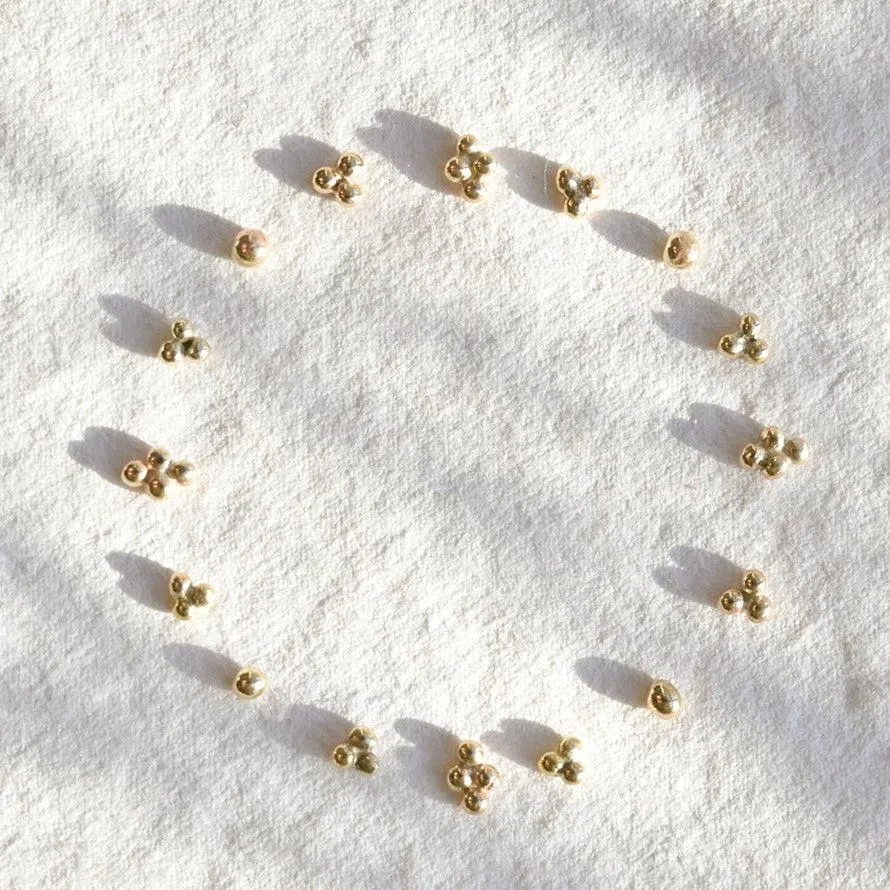 9ct Gold Triple Dot Stud Earrings - Image 6