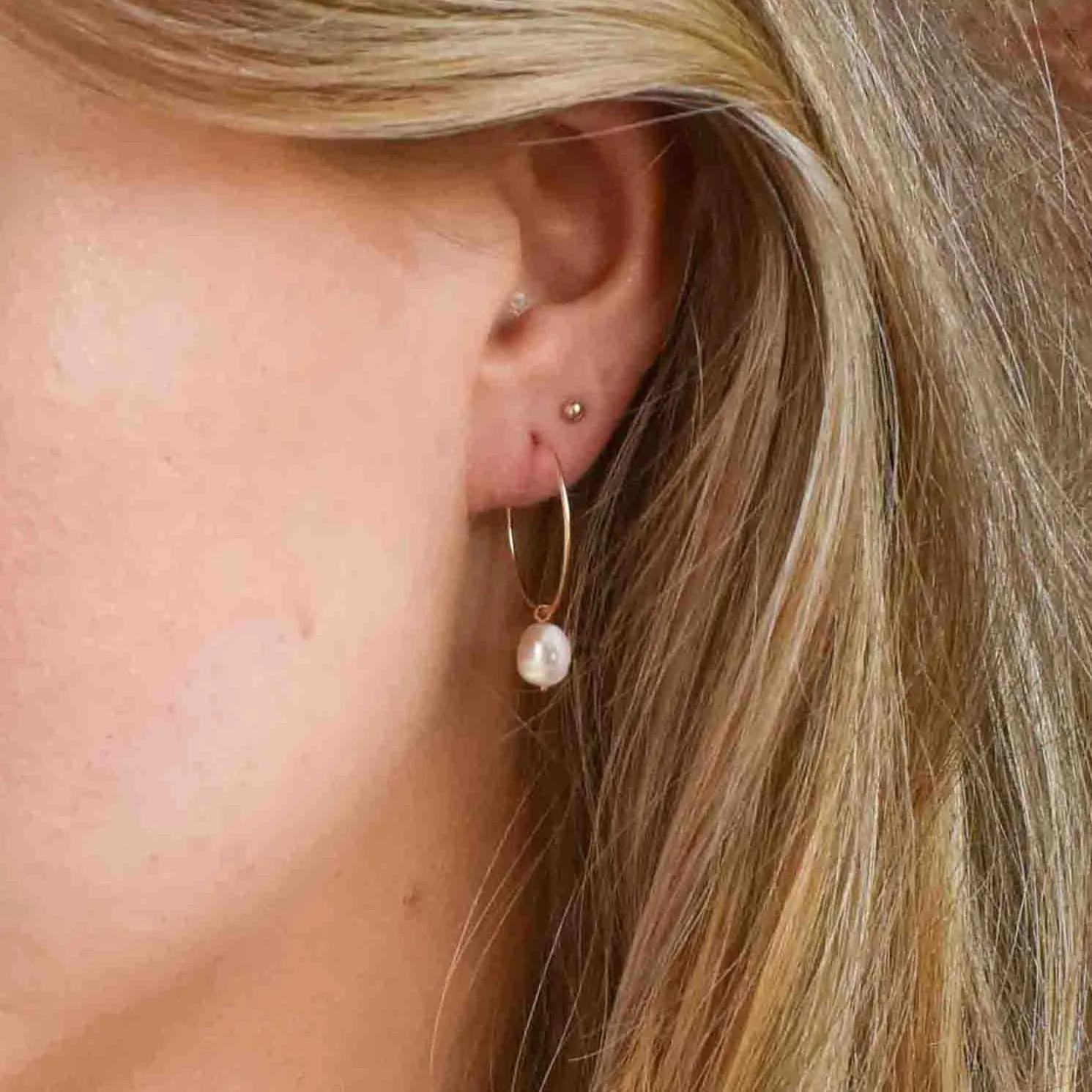 9ct Gold Pearl Hoops - Image 4