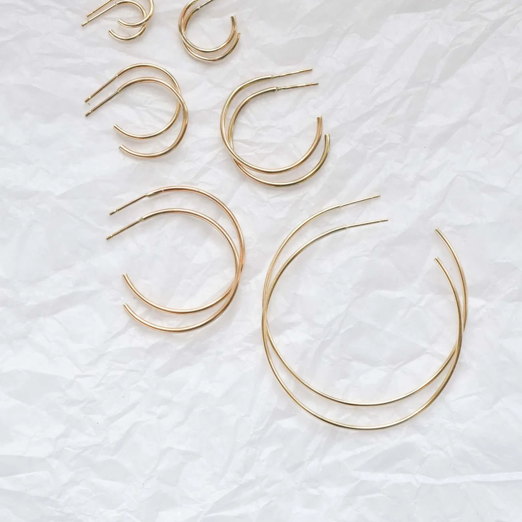 9ct Gold Small Delicate Hoop Earrings - Image 5