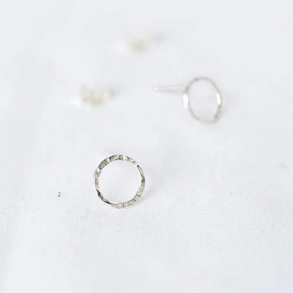 Silver Hammered Small Circle Stud Earrings - Image 4